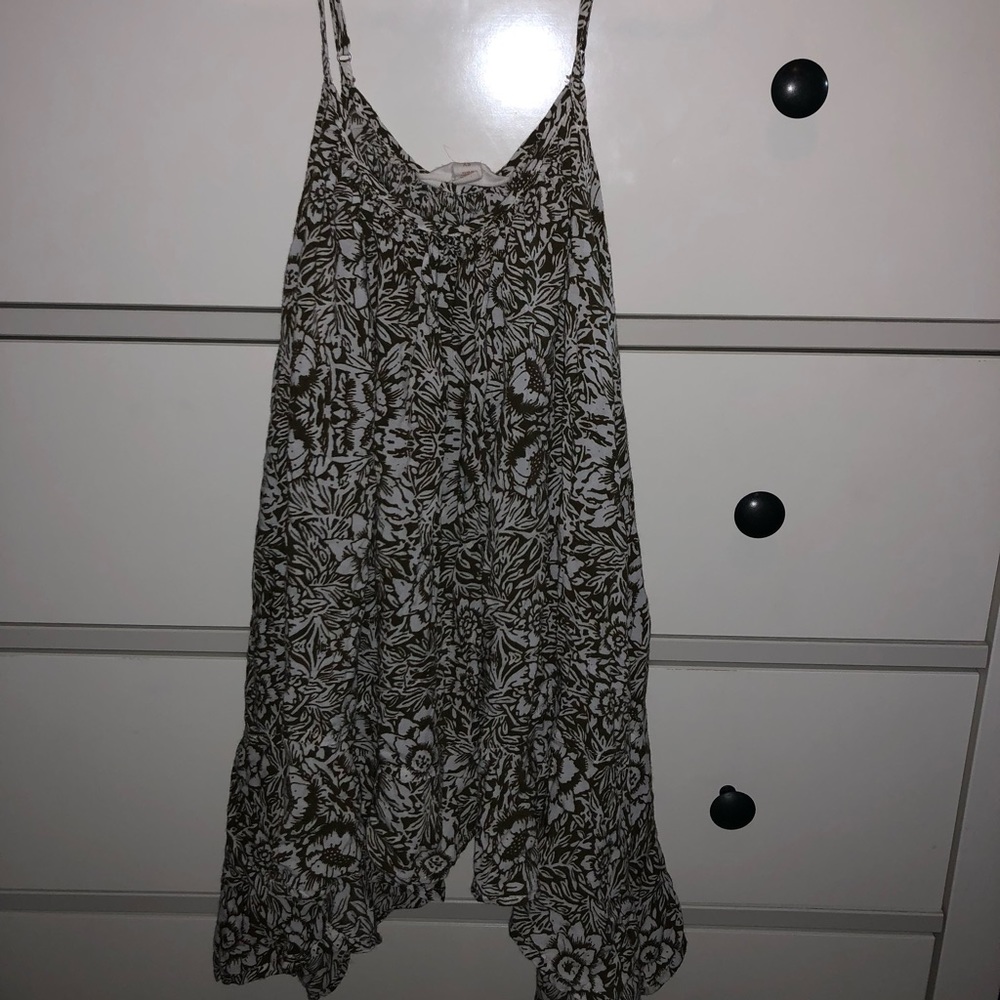 Sun & Shadow Flowy Tank Top